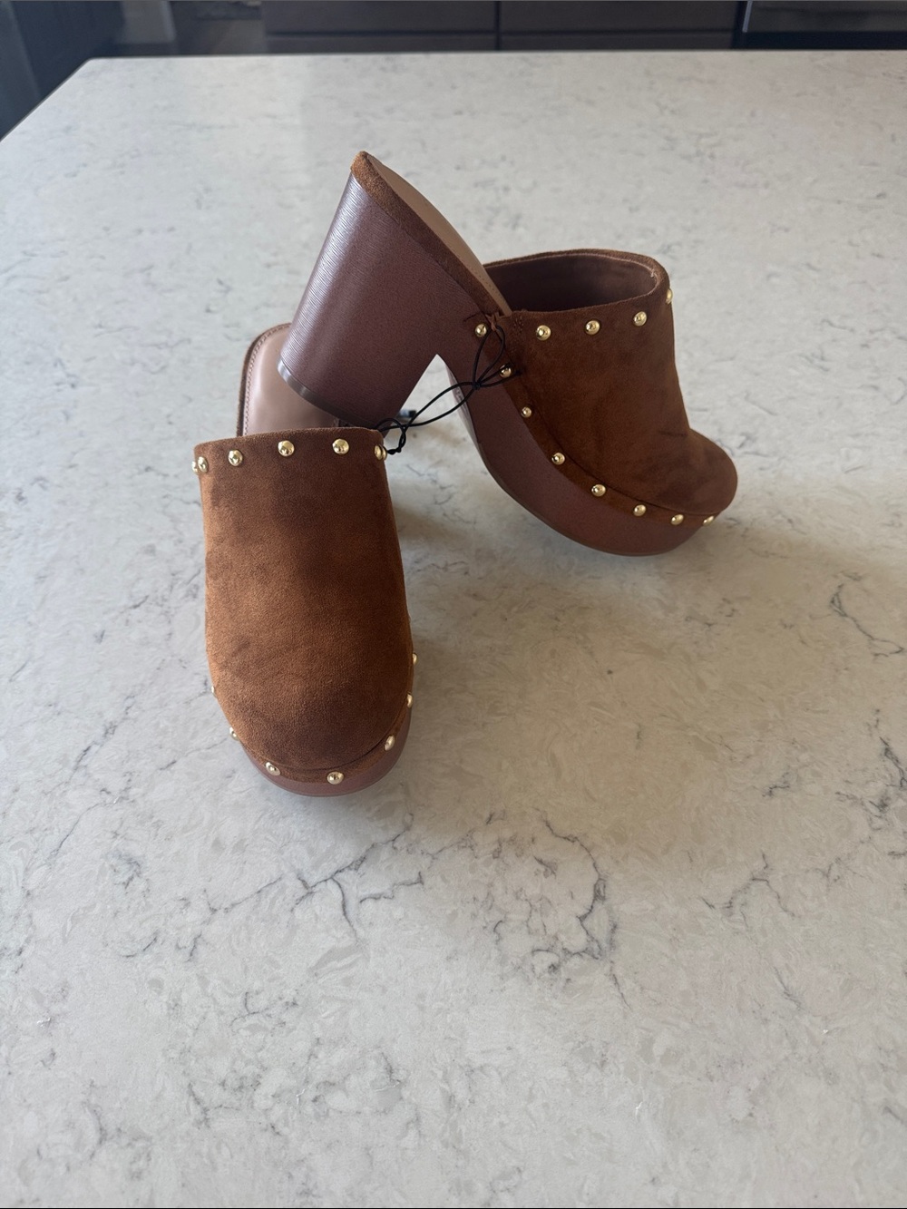 NWT Time and Tru Brown Studded Suede Clog Heels w/ block heels W 11 - Picture 2 of 6